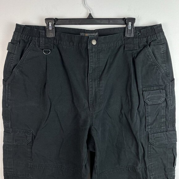 511 5.11 Tactical Pants Mens 42X30 Black Cargo Pockets Utility‎ Workwear Uniform - Picture 2 of 15